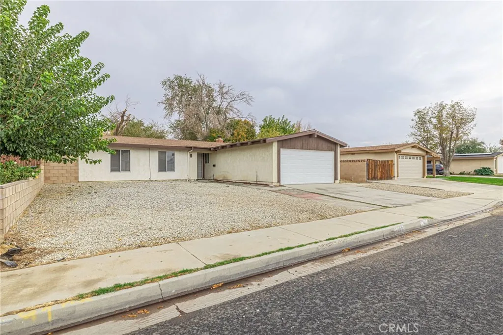 Additional image 40 of 44256 Gingham Ave, Lancaster, CA 93535