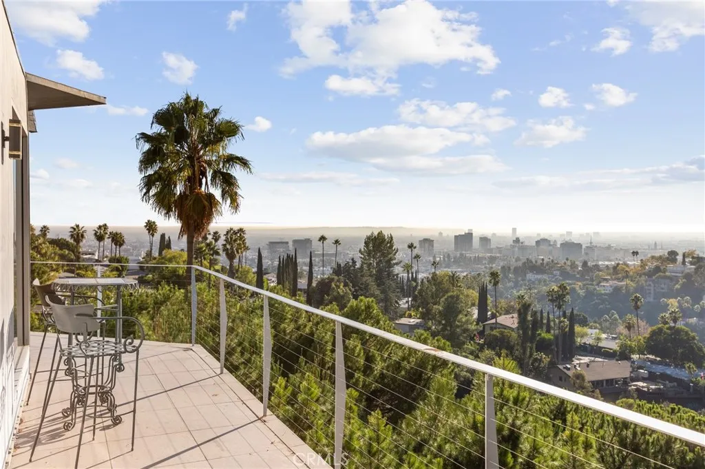 Additional image 67 of 5675 Spreading Oak Drive, Los Angeles, CA 90068