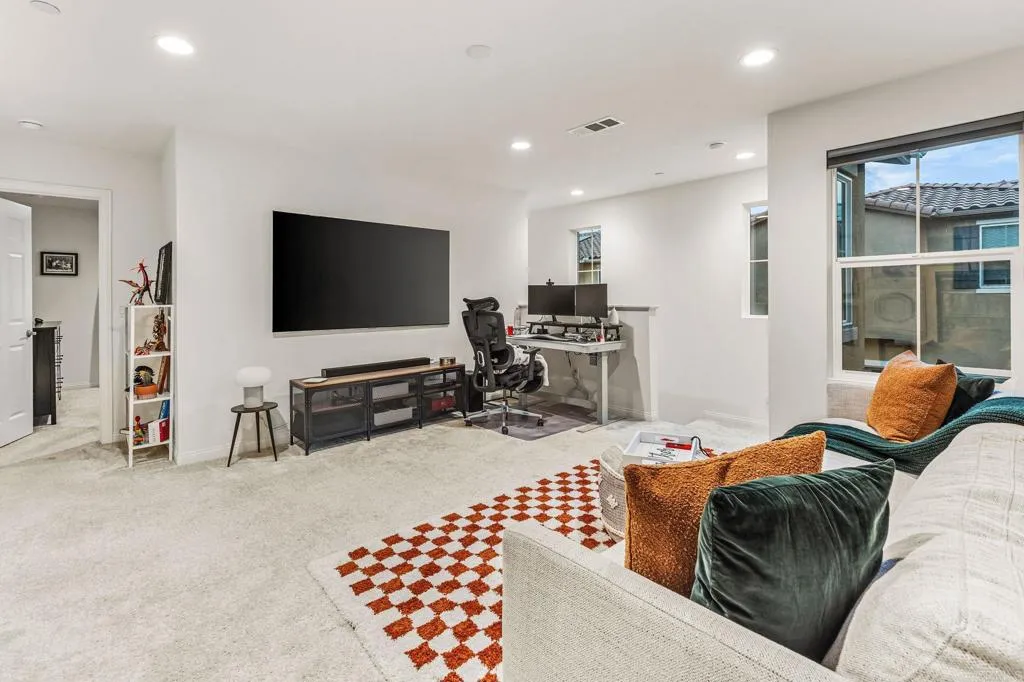 Additional image 31 of 506 Willowmore Street, Vista, CA 92081