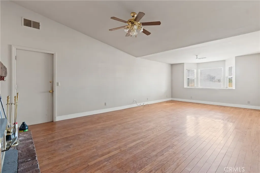 Additional image 8 of 2110 W Avenue M8, Palmdale, CA 93551