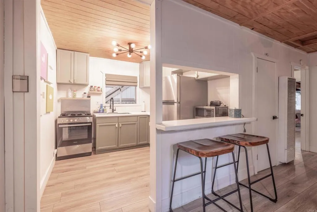 Additional image 13 of 271 Leonard Ln, Sugarloaf, CA 92386