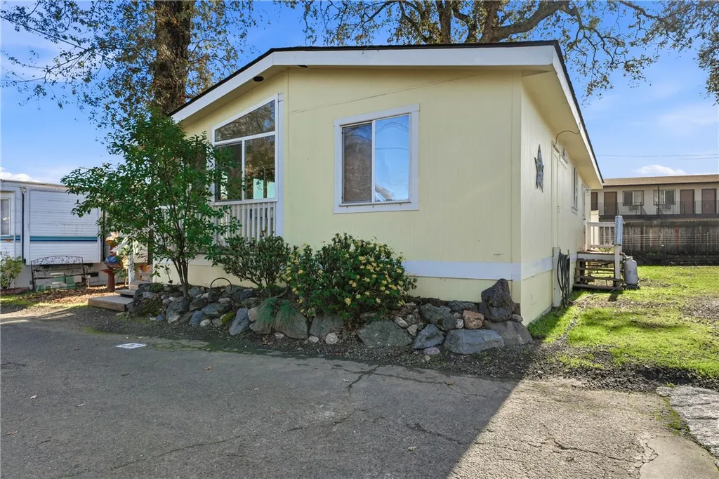 Additional image 29 of 1060 N Main Street Unit 27, Lakeport, CA 95453