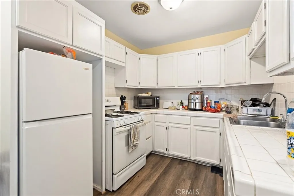 Additional image 35 of 11612 Cimarron Ave, Hawthorne, CA 90250