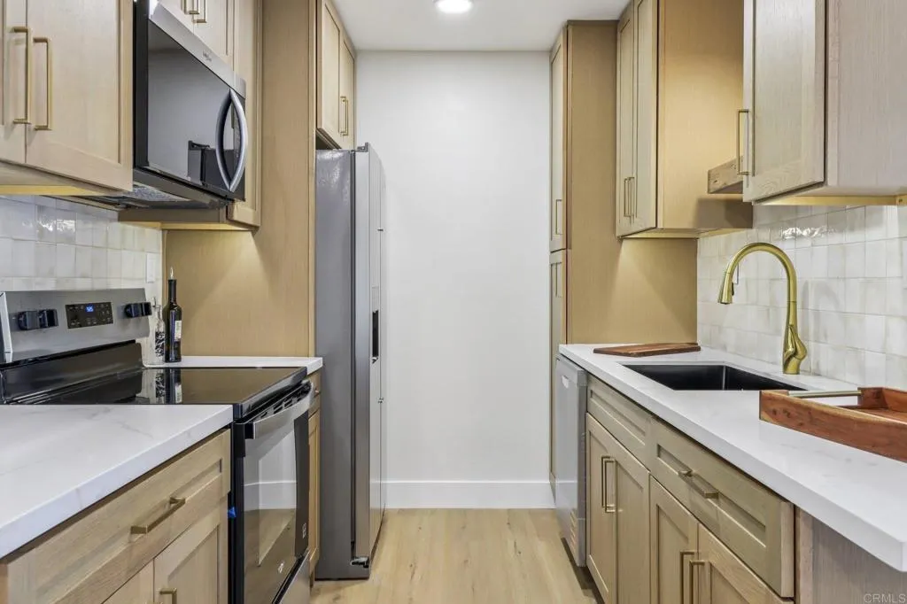 Additional image 68 of 6455 La Jolla Boulevard Unit 122, La Jolla, CA 92037