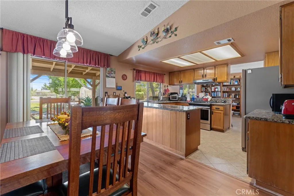 Additional image 7 of 36916 95th Street E, Littlerock, CA 93543