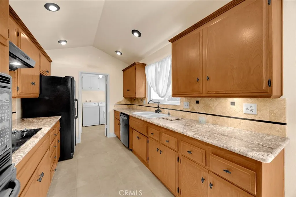 Additional image 93 of 1716 N Canyon, Fullerton, CA 92833
