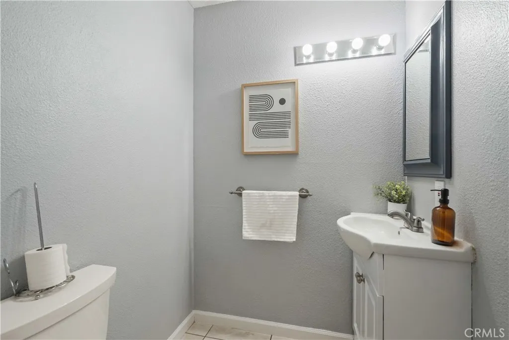 Additional image 33 of 23542 Newhall Avenue Unit 5, Newhall, CA 91321