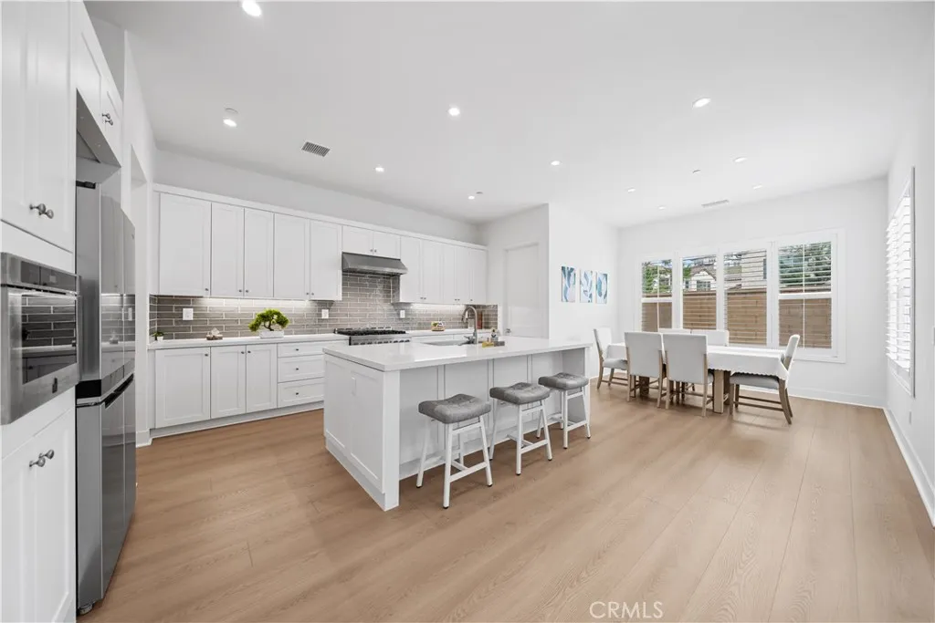 Additional image 6 of 118 Glydon, Irvine, CA 92618