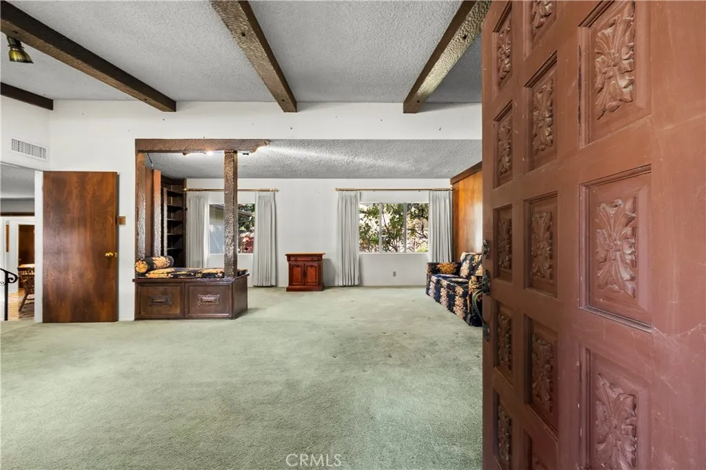 Additional image 3 of 24422 Valley St, Newhall, CA 91321