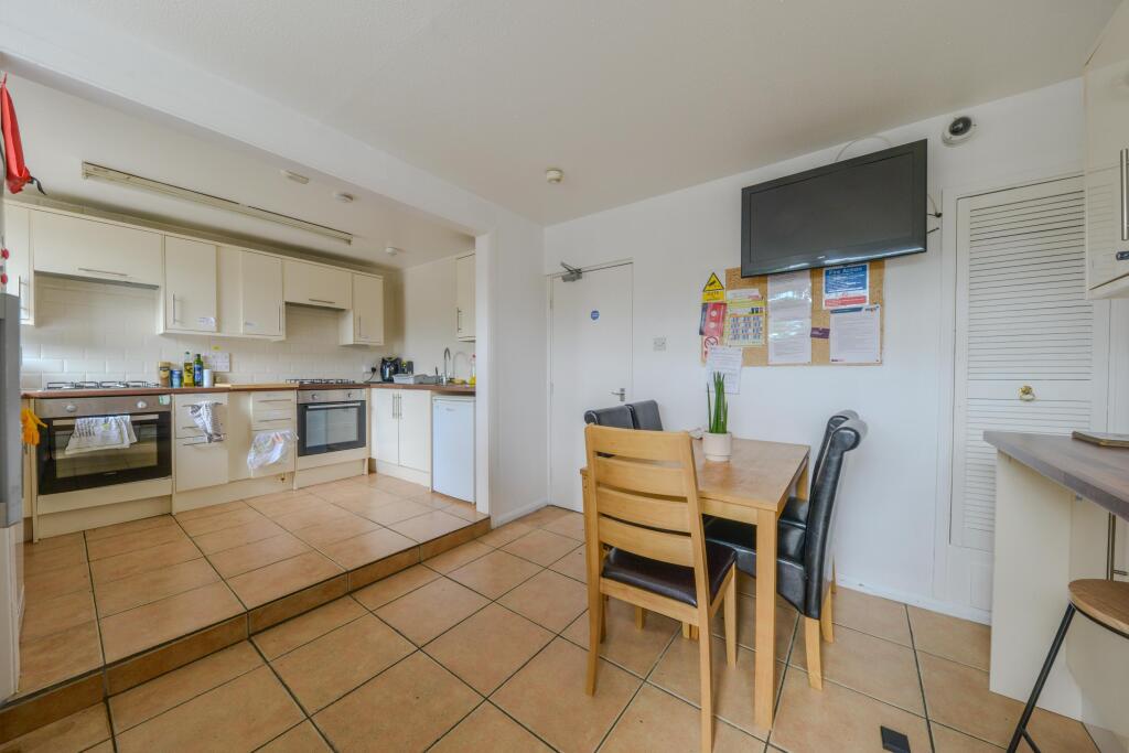 Additional image 4 of Wood Close, Hatfield