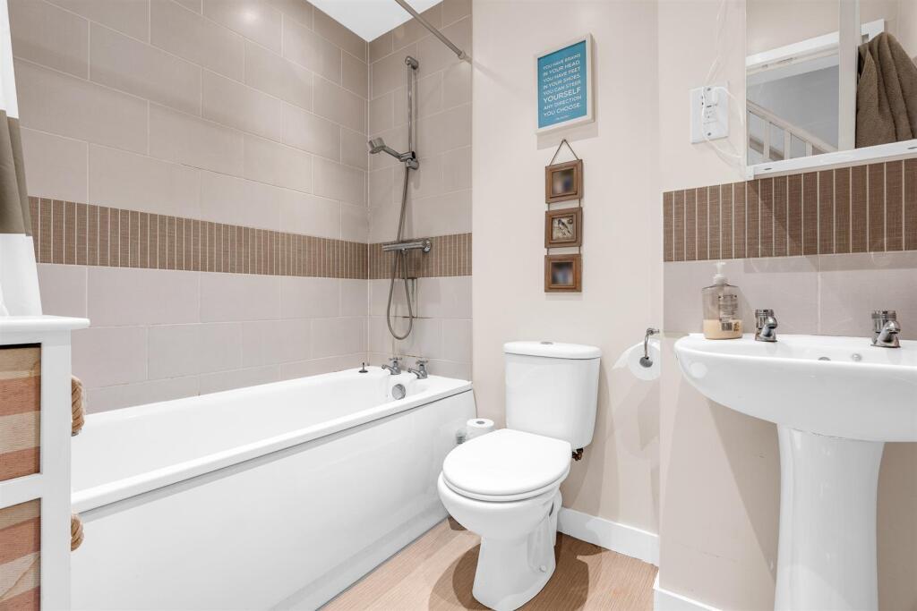 Additional image 12 of Hammond Close, Welwyn