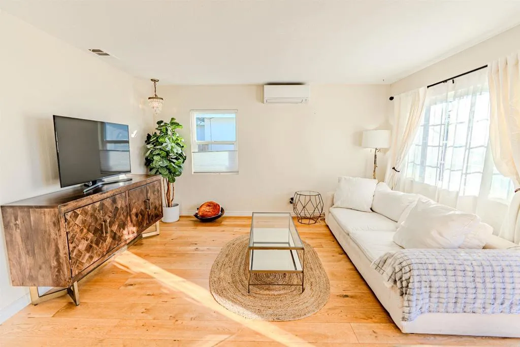 Additional image 11 of 425 8th St, Imperial Beach, CA 91932
