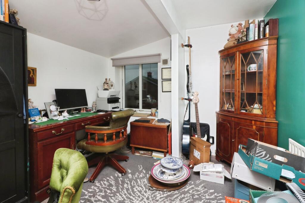 Additional image 8 of Oak Grove, Hatfield, AL10