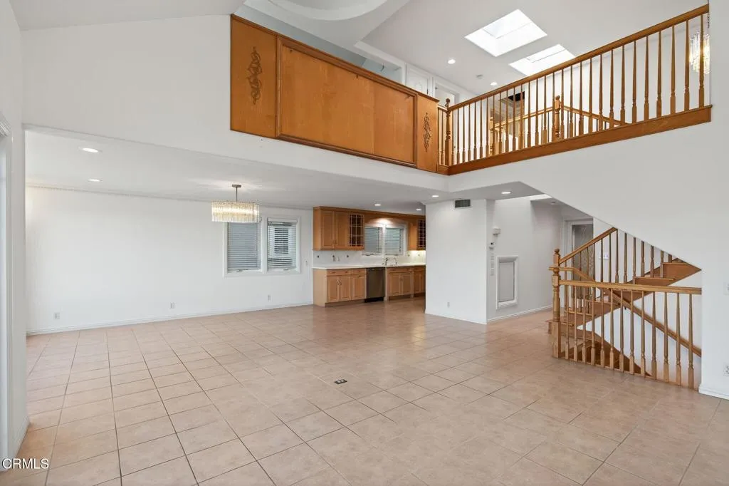 Additional image 17 of 124 San Nicholas Avenue, Oxnard, CA 93035