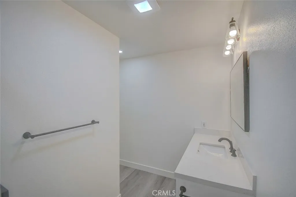 Additional image 37 of 21941 Rimhurst Dr Unit D, Lake Forest, CA 92630