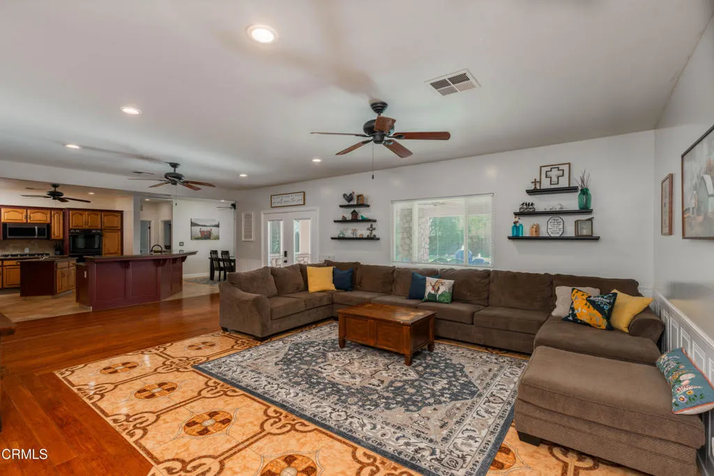 Additional image 9 of 102 Anna Lane, Bakersfield, CA 93308