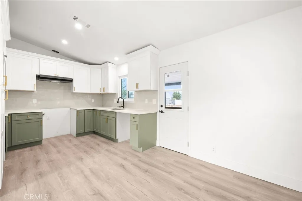 Additional image 43 of 15512 Pahute St, Victorville, CA 92395