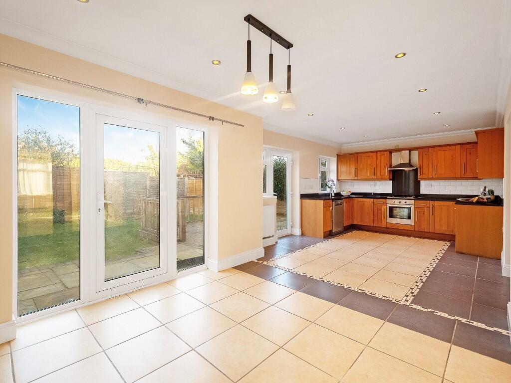 Additional image 10 of 23 St. James Road, Harpenden, Hertfordshire, AL5