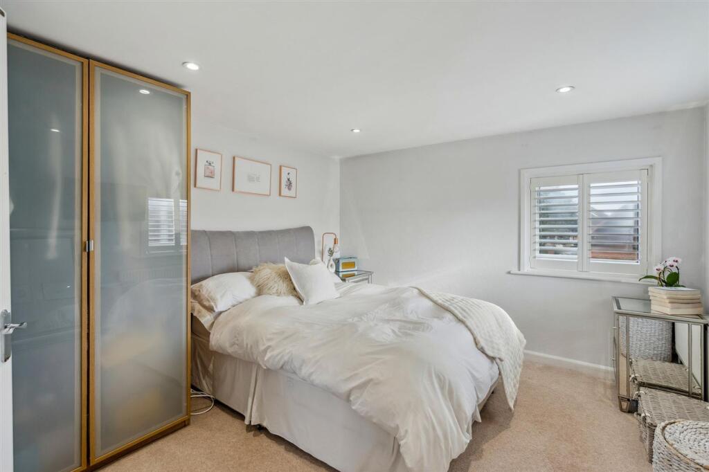 Additional image 22 of Coursers Road, Colney Heath, AL4