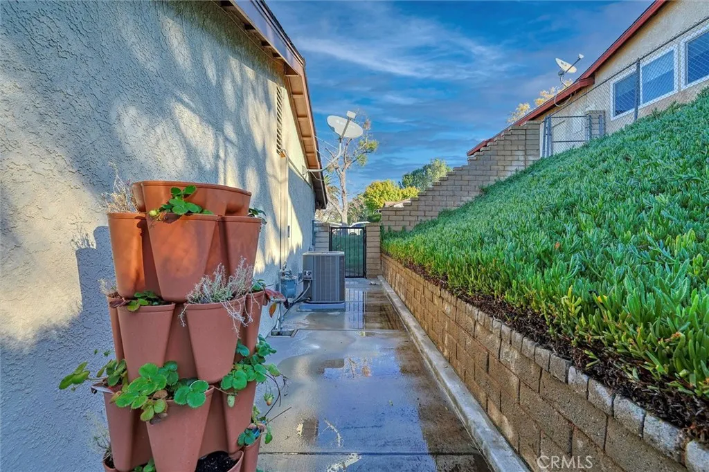 Additional image 73 of 18740 Nadal Street, Canyon Country, CA 91351