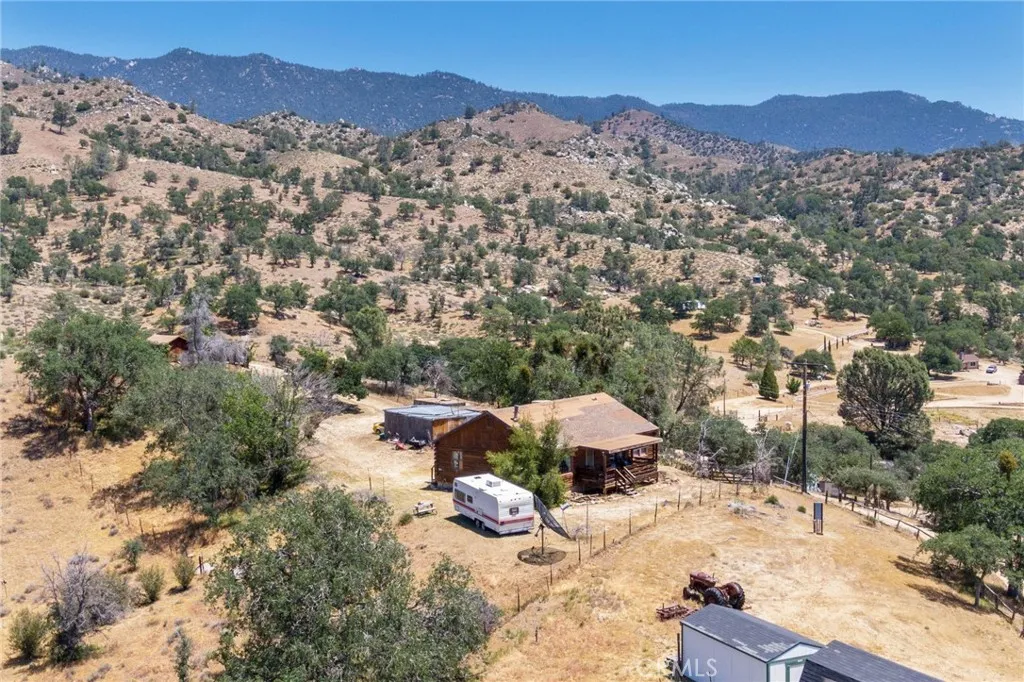 Additional image 23 of 38579 Payne Way, Caliente, CA 93518