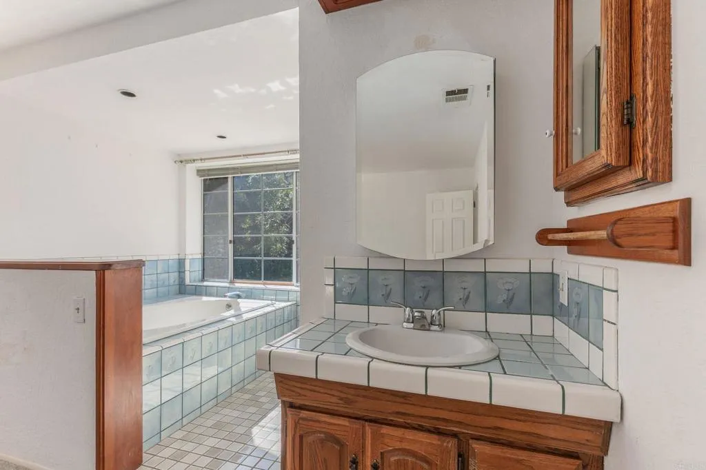 Additional image 23 of 2573 Los Alisos S, Fallbrook, CA 92028