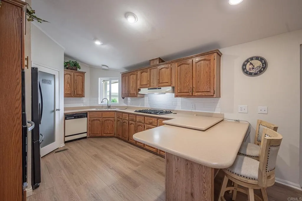 Additional image 4 of 632 Via Bogota, Vista, CA 92081