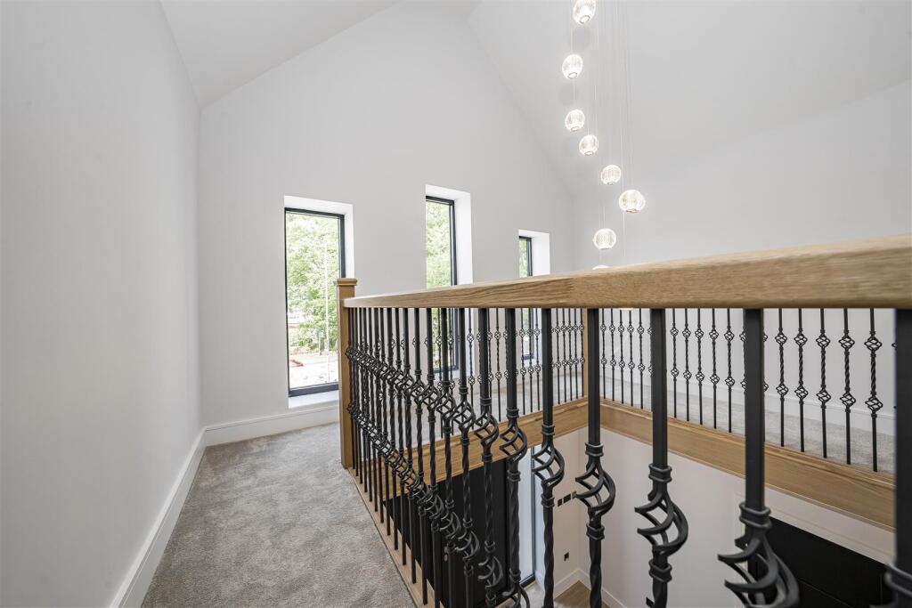 Additional image 13 of Mount Pleasant Lane, Bricket Wood