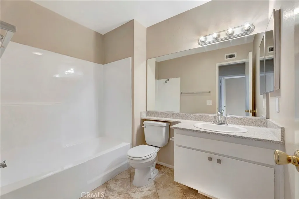 Additional image 51 of 2670 W Segerstrom Ave Unit f, Santa Ana, CA 92704