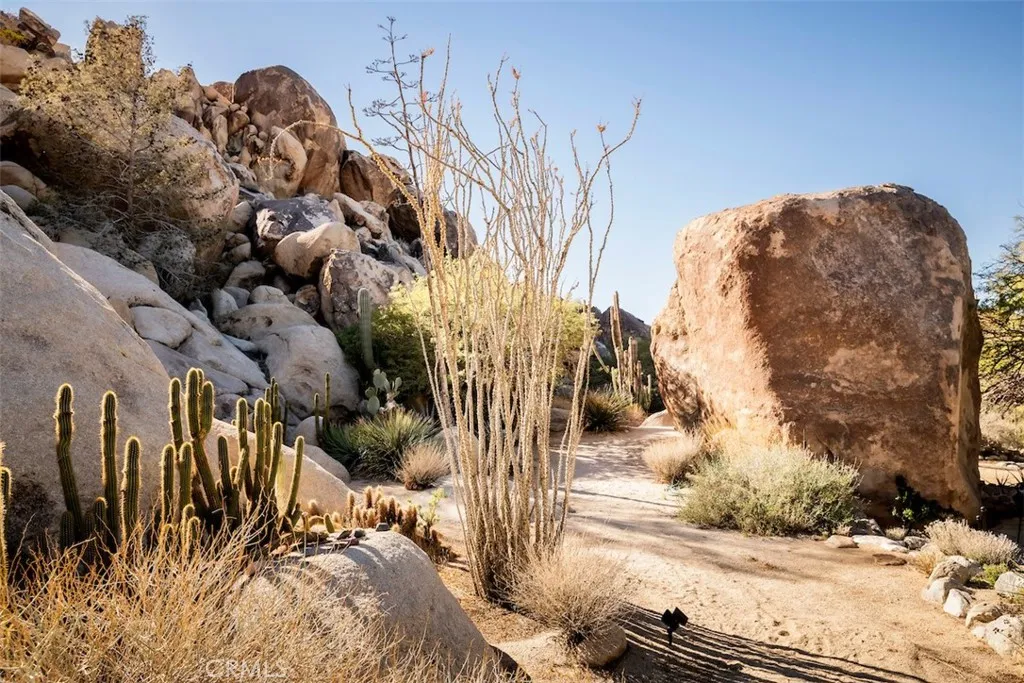 Additional image 26 of 66075 Foothill Dr, Joshua Tree, CA 92252