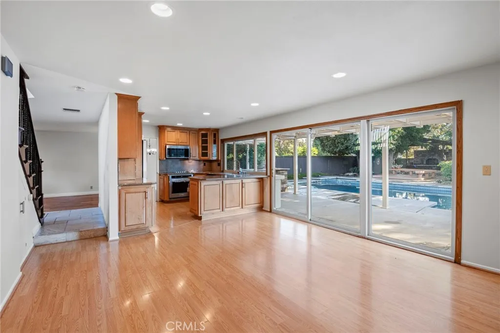 Additional image 7 of 14892 Foxcroft Rd, Tustin, CA 92780