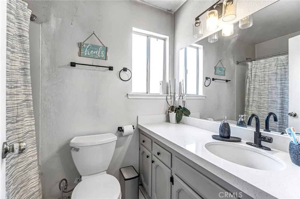 Additional image 24 of 4883 E Geary Street, Fresno, CA 93725