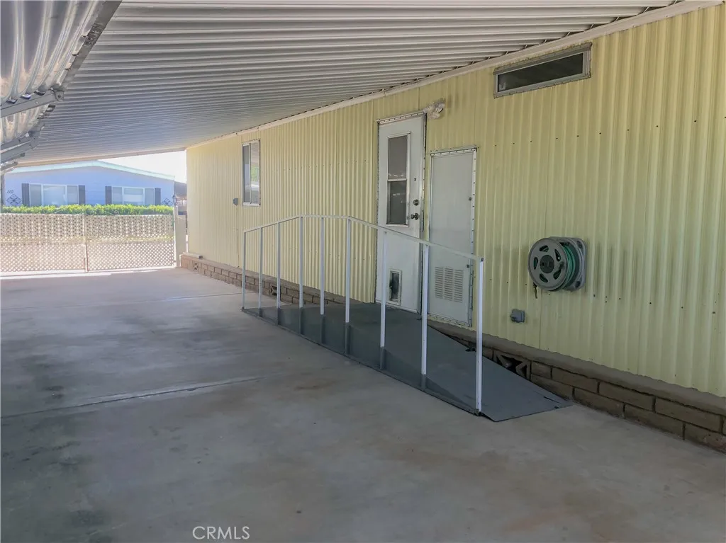 Additional image 32 of 400 E Roberts Ln Unit 99, Bakersfield, CA 93308