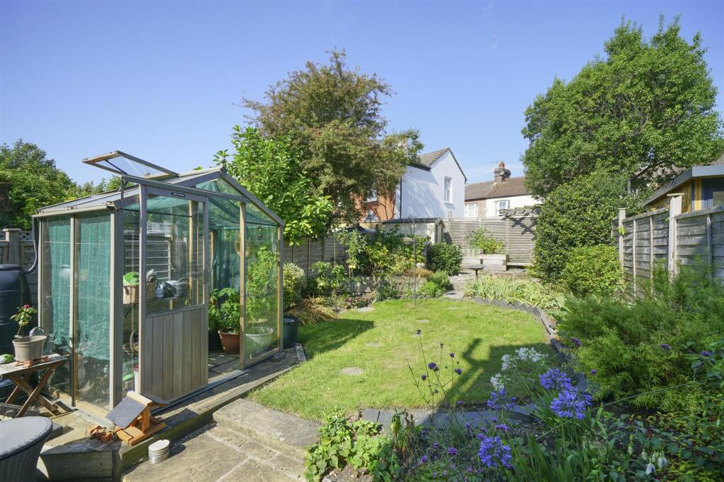 Additional image 4 of Warwick Road, St. Albans