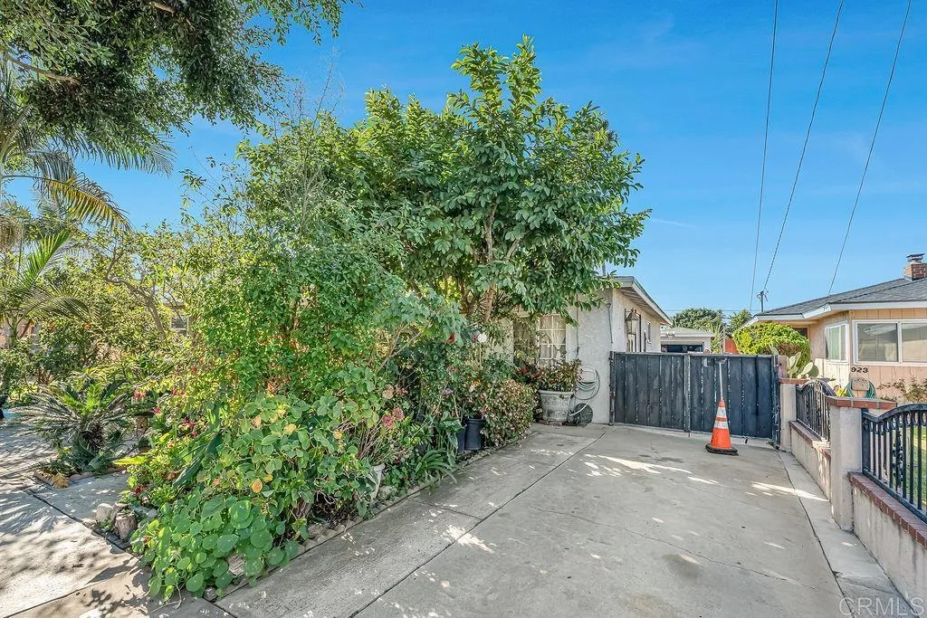 Additional image 22 of 927 S Eucalyptus Ave, Inglewood, CA 90301