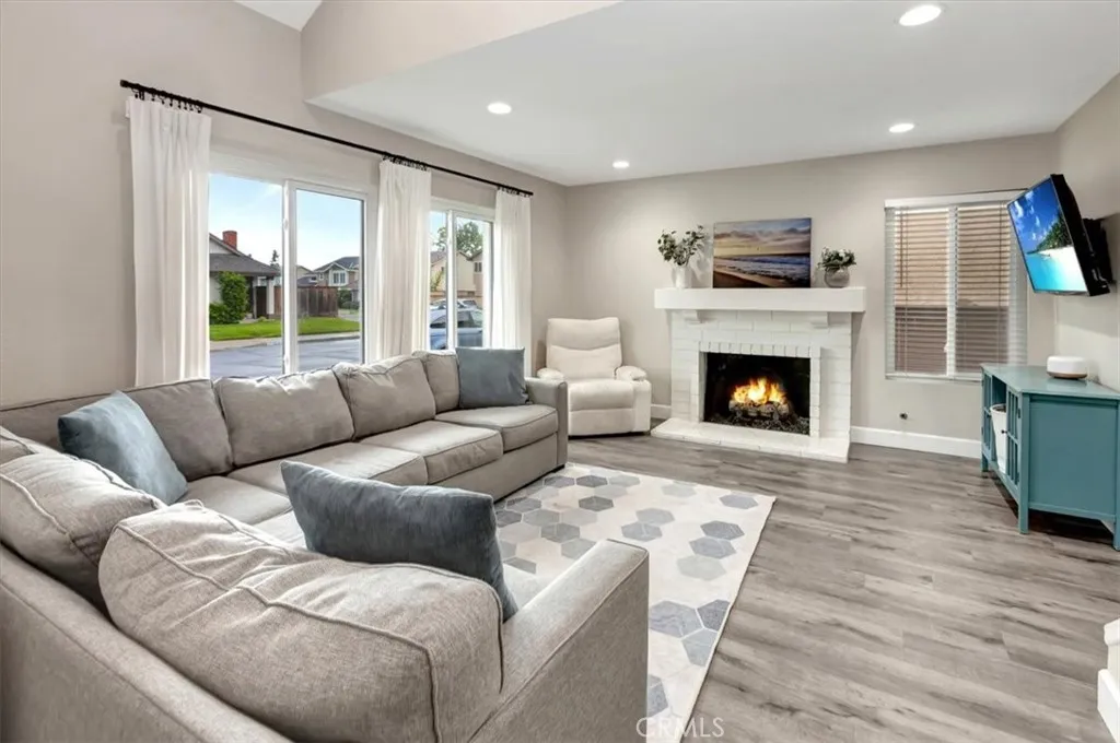 Additional image 3 of 21401 Kirkwall Ln, Lake Forest, CA 92630