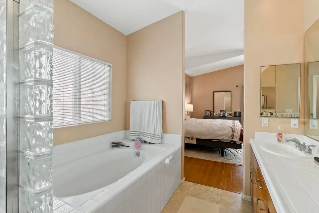 Additional image 83 of 535 F Avenue Unit 4, Coronado, CA 92118