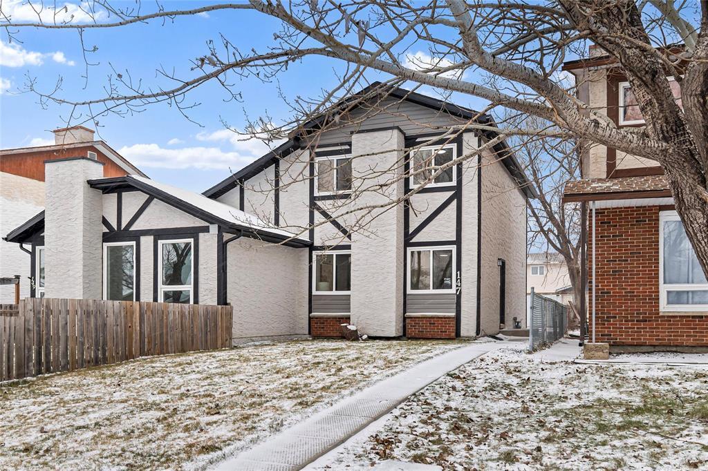 147 Albina Way|Winnipeg, Manitoba R2R1G5