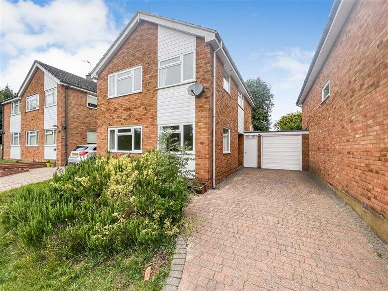 Derwent Road, Harpenden, AL5
