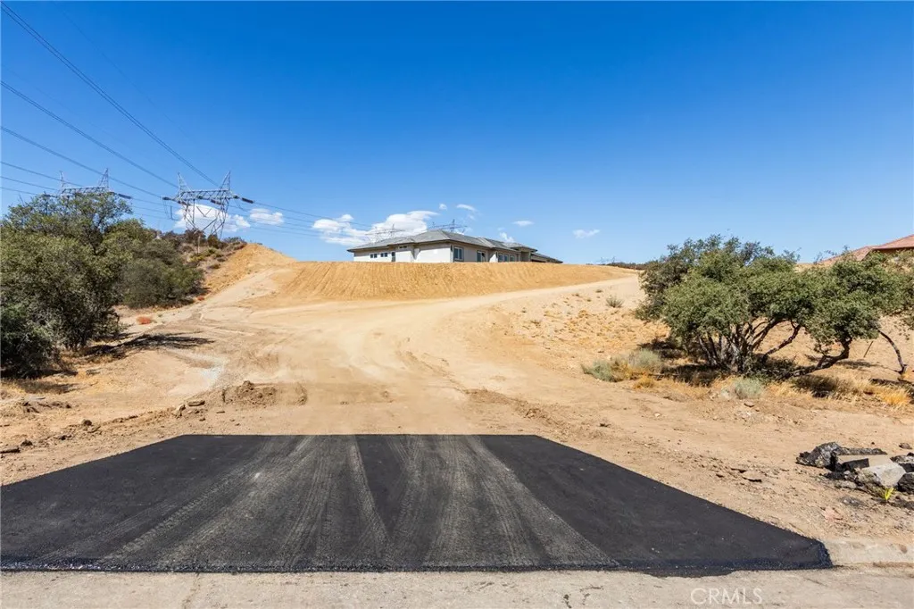 Additional image 4 of 6848 Braceo Street, Oak Hills, CA 92344