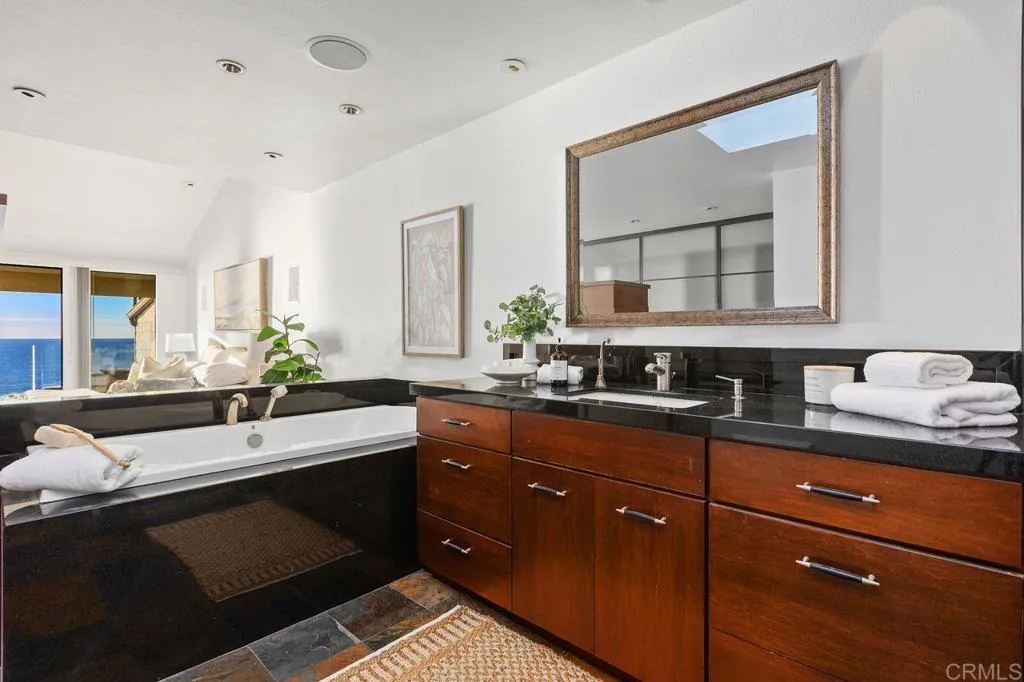 Additional image 67 of 369 W I Street, Encinitas, CA 92024