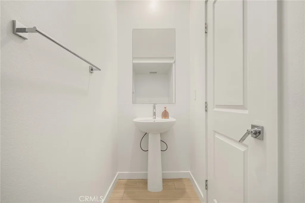 Additional image 5 of 429 Willow Run Lane, Carson, CA 90745