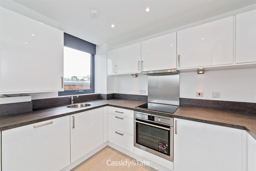 Additional image 18 of Newsom Place, St Albans