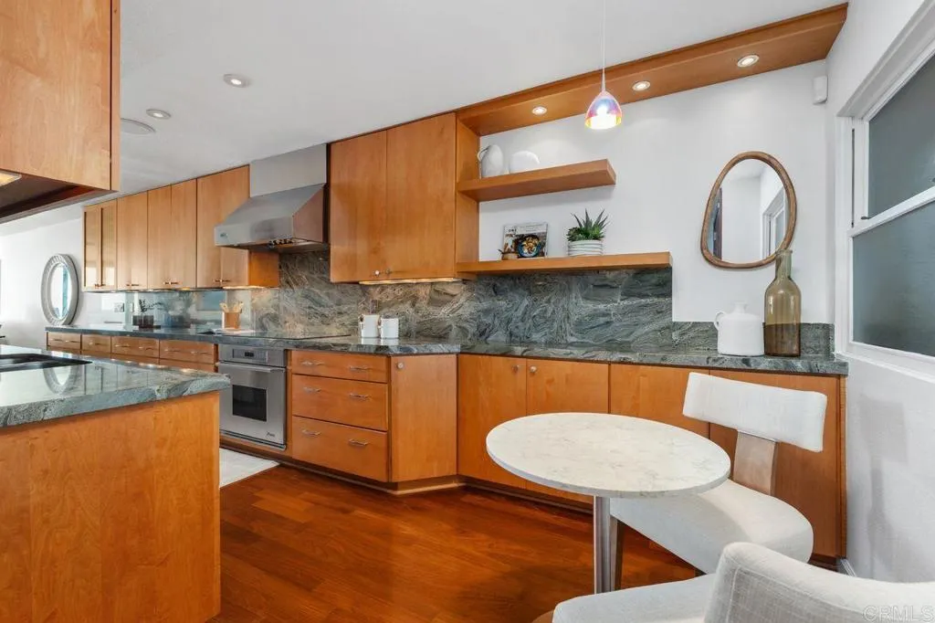 Additional image 18 of 369 W I Street, Encinitas, CA 92024