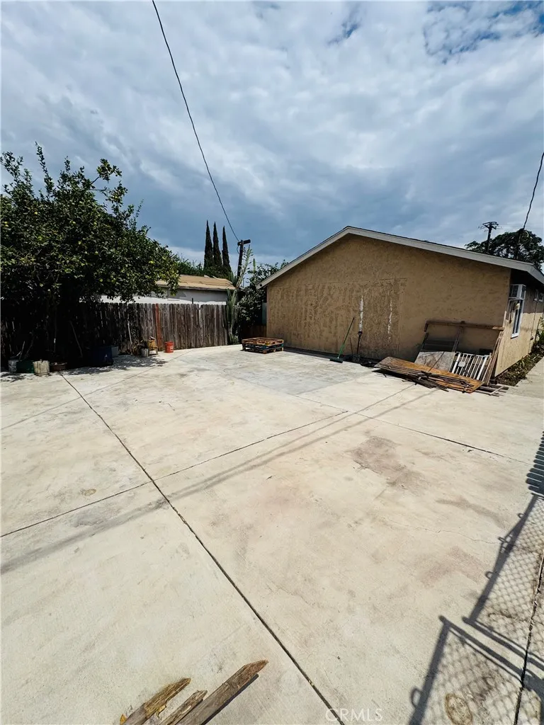 Additional image 47 of 7411 Elsie St, Los Angeles, CA 90001