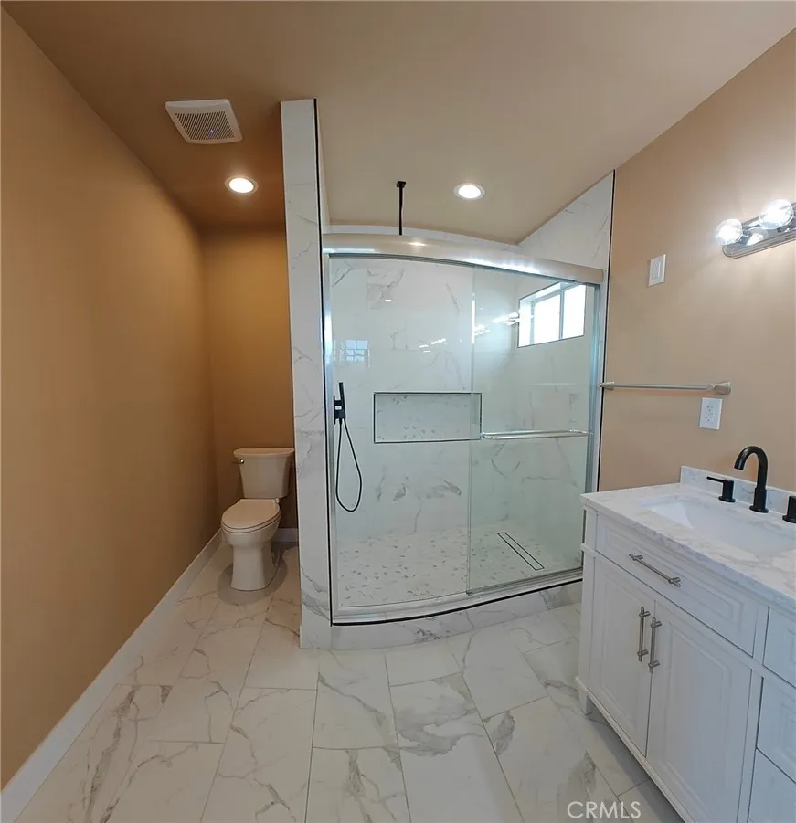 Additional image 37 of 1402 E O St, Wilmington, CA 90744