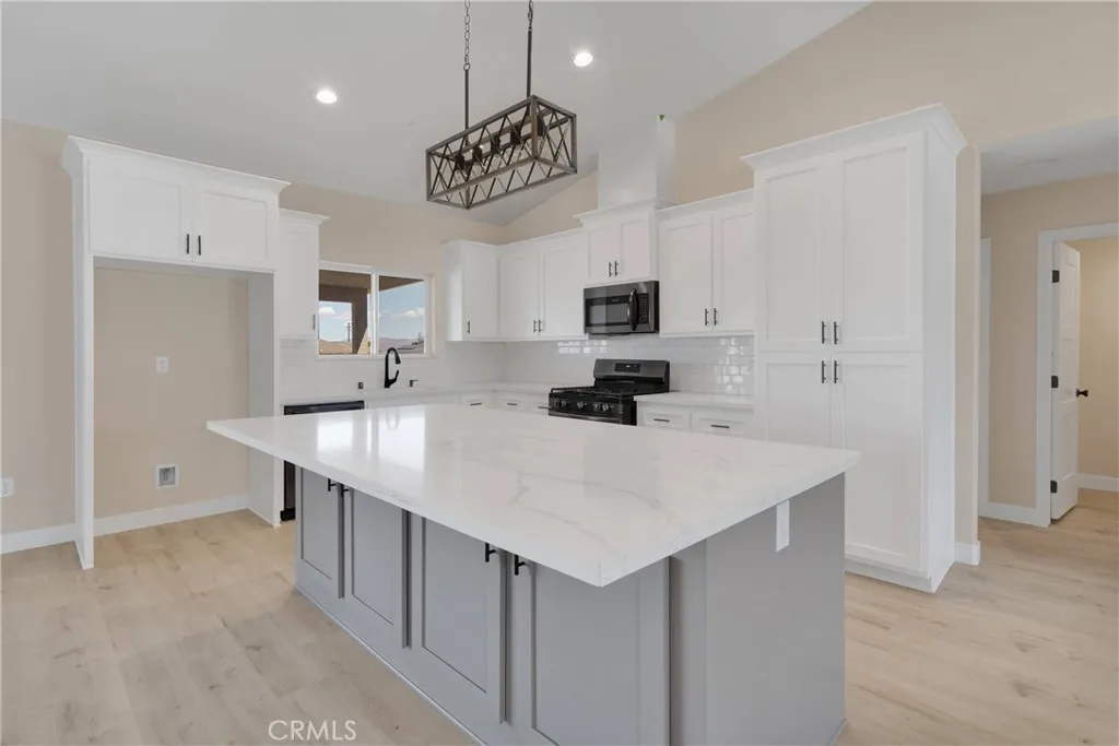 Additional image 8 of 22520 Houston Street, Apple Valley, CA 92308