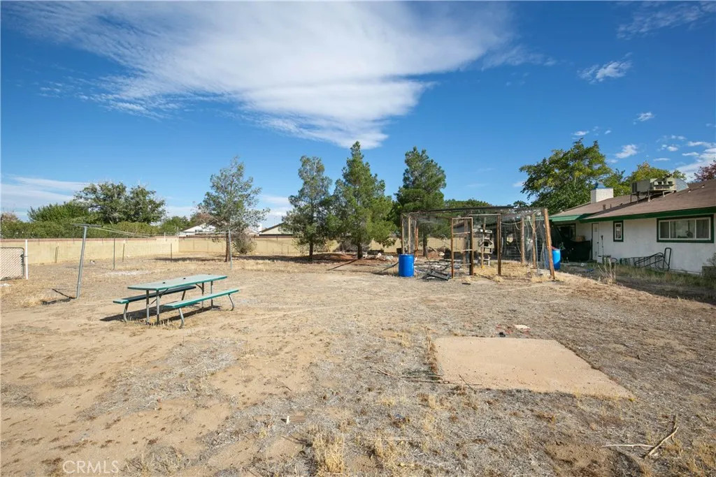 Property image for 1135 E Nugent St, Lancaster, CA 93535