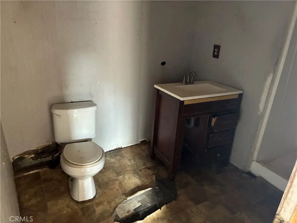 Additional image 6 of 2343 S Sacramento St, Stockton, CA 95206