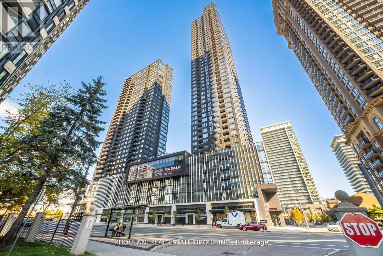 Property image for 2812 - 395 SQUARE ONE DRIVE|Mississauga (City Centre), Ontario L5B0P6